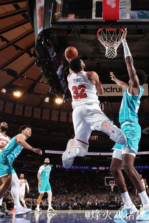 唐斯27+16助力尼克斯止黄蜂7连败 雷霆大胜猛龙